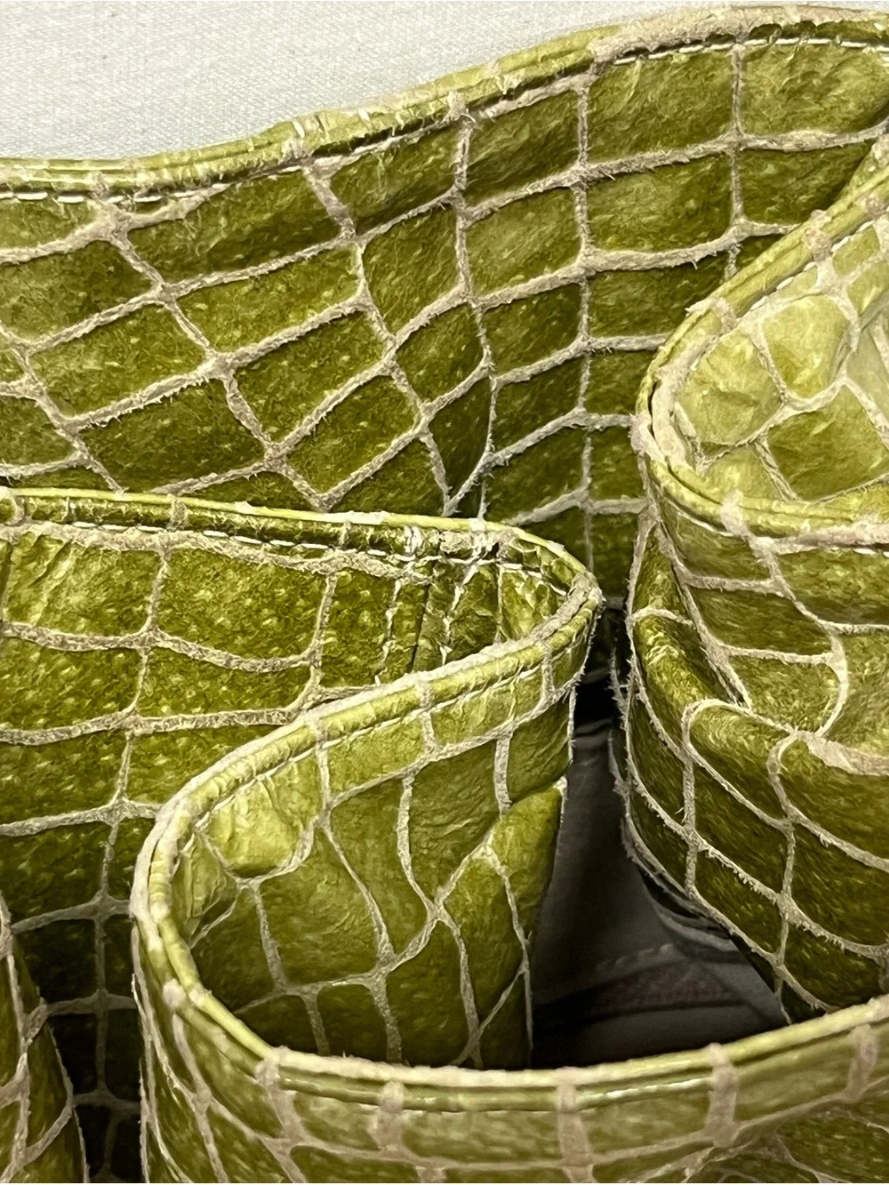 Mazzantia Talk of the Walk Croc-Embossed Olive Drawstring Shoulder Bucket Bag